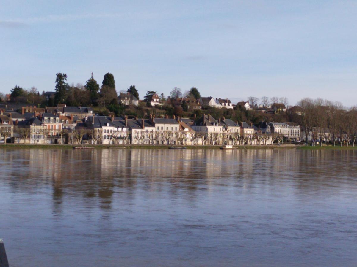 Hotel Bord De Loire Gien Exterior foto